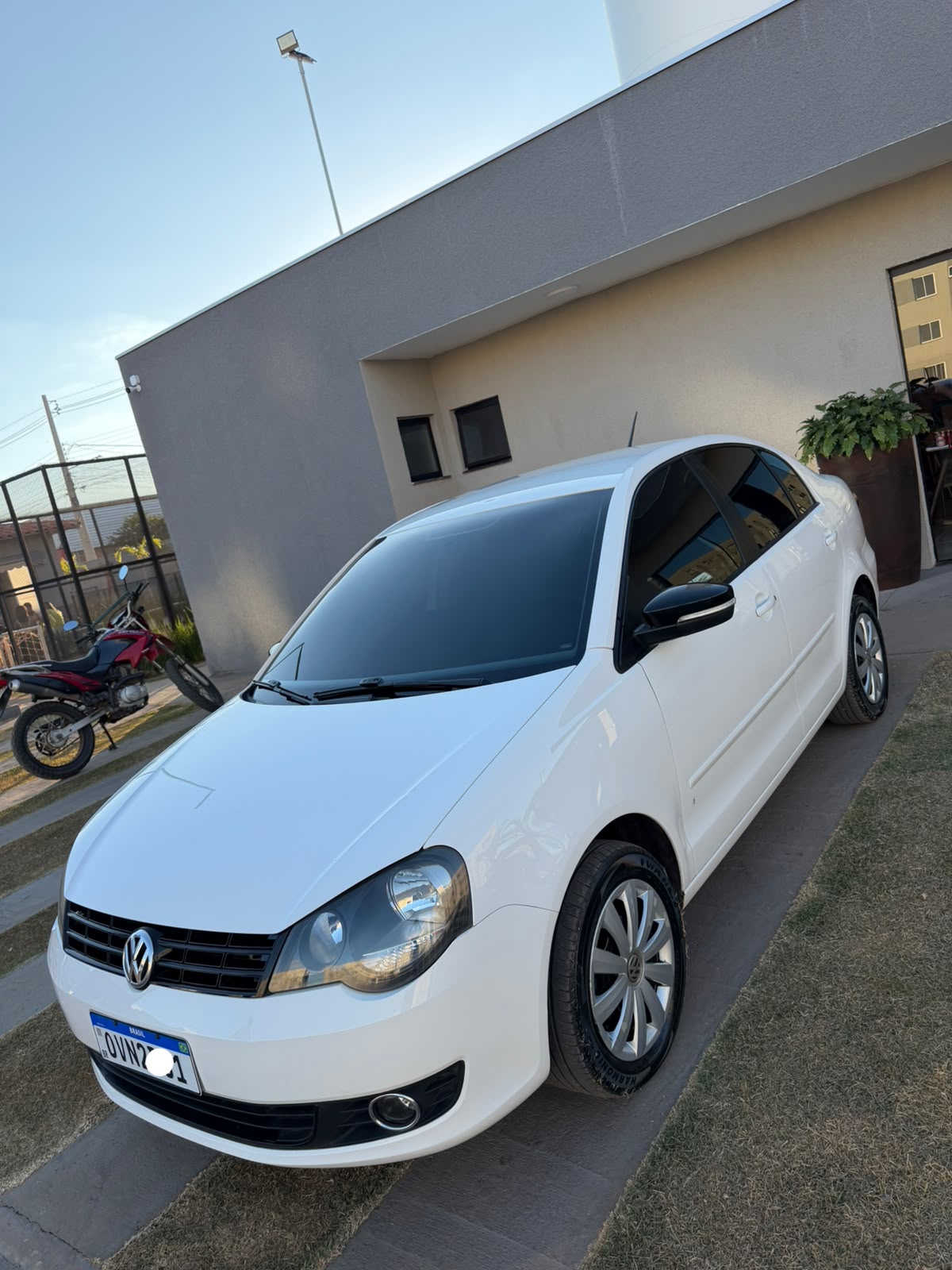 Volkswagen Polo Sedan 1.6